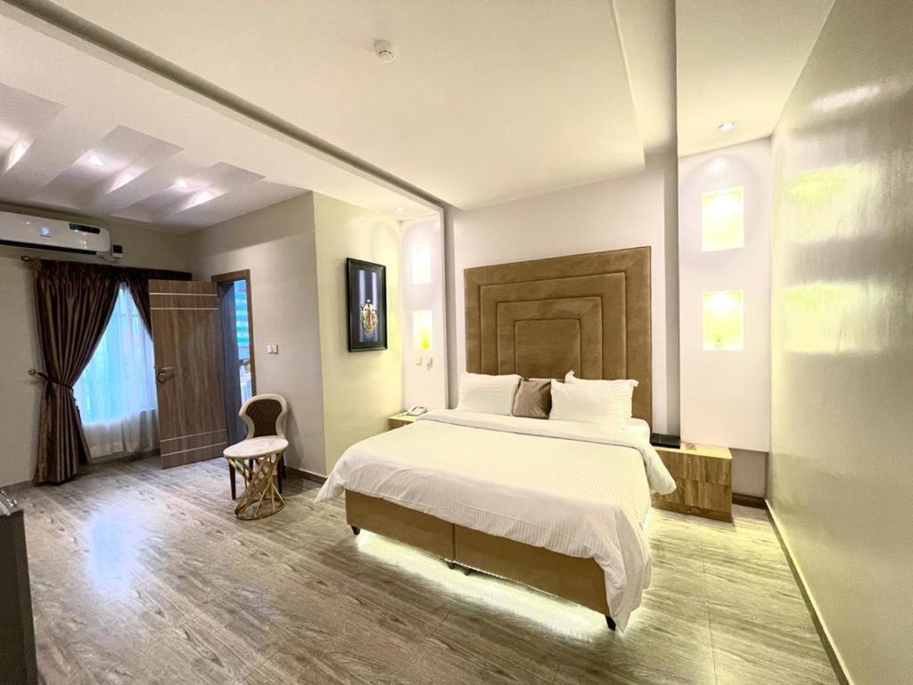 God'S Touch Apartments Signature Lagos Exterior foto