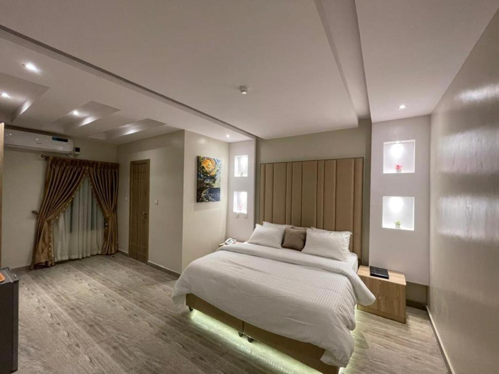 God'S Touch Apartments Signature Lagos Exterior foto