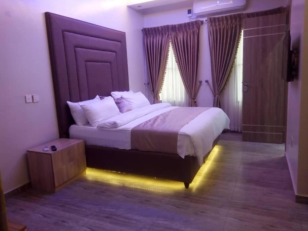 God'S Touch Apartments Signature Lagos Exterior foto